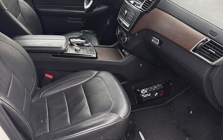 Mercedes-Benz GLE, 2016 год, 3 000 000 рублей, 25 фотография