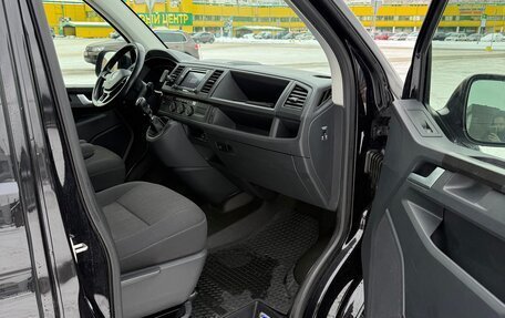 Volkswagen Caravelle T6 рестайлинг, 2018 год, 2 990 000 рублей, 12 фотография