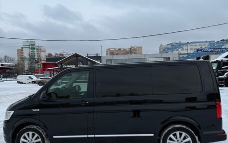 Volkswagen Caravelle T6 рестайлинг, 2018 год, 2 990 000 рублей, 6 фотография