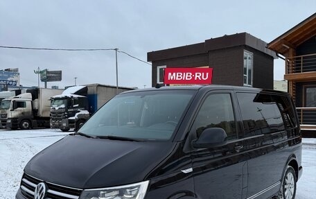 Volkswagen Caravelle T6 рестайлинг, 2018 год, 2 990 000 рублей, 2 фотография