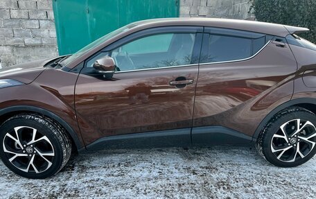 Toyota C-HR I рестайлинг, 2019 год, 2 050 000 рублей, 4 фотография