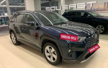 Toyota RAV4, 2020 год, 3 500 000 рублей, 3 фотография