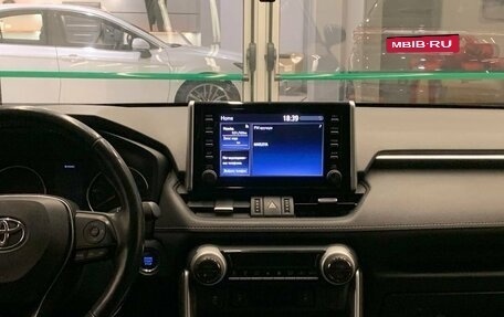 Toyota RAV4, 2020 год, 3 500 000 рублей, 13 фотография