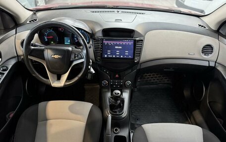 Chevrolet Cruze II, 2011 год, 575 000 рублей, 9 фотография