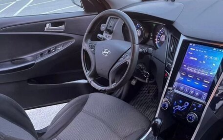 Hyundai Sonata VI, 2012 год, 750 000 рублей, 5 фотография