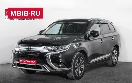 Mitsubishi Outlander III рестайлинг 3, 2020 год, 2 650 000 рублей, 1 фотография