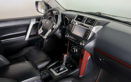 Toyota Land Cruiser Prado 150 рестайлинг 2, 2015 год, 3 339 000 рублей, 14 фотография