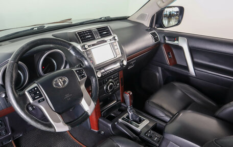 Toyota Land Cruiser Prado 150 рестайлинг 2, 2015 год, 3 339 000 рублей, 11 фотография