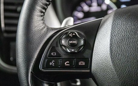 Mitsubishi Outlander III рестайлинг 3, 2020 год, 2 650 000 рублей, 12 фотография