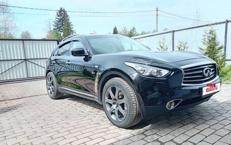 Infiniti QX70, 2015 год, 2 500 000 рублей, 2 фотография