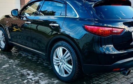 Infiniti QX70, 2015 год, 2 500 000 рублей, 7 фотография