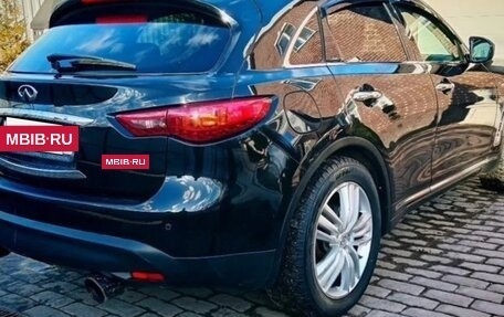 Infiniti QX70, 2015 год, 2 500 000 рублей, 8 фотография