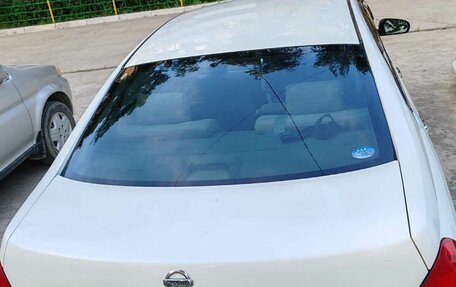 Nissan Teana, 2005 год, 700 000 рублей, 2 фотография