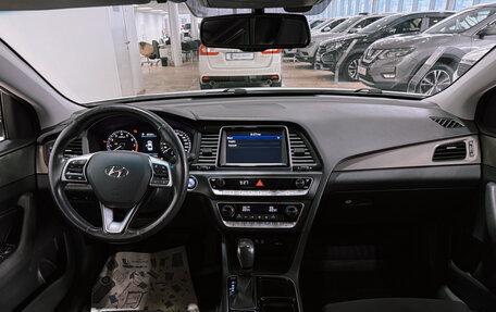 Hyundai Sonata VII, 2018 год, 2 100 000 рублей, 9 фотография