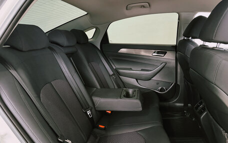 Hyundai Sonata VII, 2018 год, 2 100 000 рублей, 15 фотография