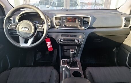 KIA Sportage IV рестайлинг, 2019 год, 2 050 000 рублей, 10 фотография