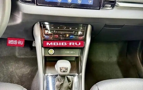 Skoda Karoq I, 2022 год, 1 800 000 рублей, 13 фотография