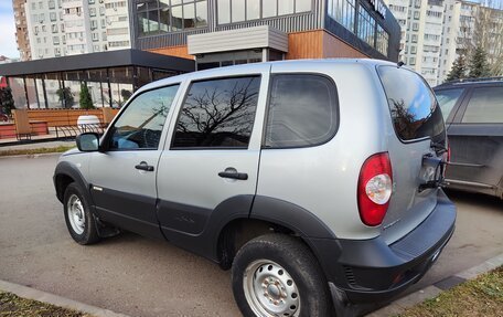 Chevrolet Niva I рестайлинг, 2017 год, 600 000 рублей, 4 фотография