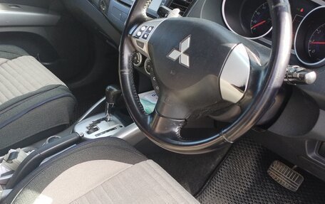 Mitsubishi Outlander III рестайлинг 3, 2009 год, 947 000 рублей, 5 фотография