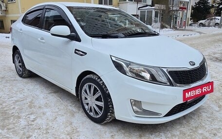KIA Rio III рестайлинг, 2014 год, 820 000 рублей, 5 фотография