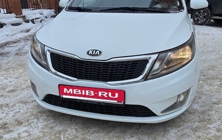 KIA Rio III рестайлинг, 2014 год, 820 000 рублей, 10 фотография