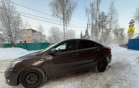 KIA Rio III рестайлинг, 2015 год, 1 235 000 рублей, 2 фотография