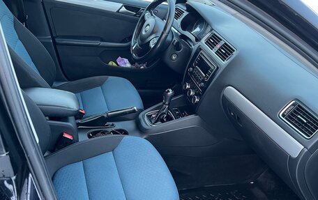 Volkswagen Jetta VI, 2013 год, 920 000 рублей, 9 фотография