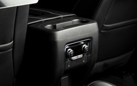 GMC Yukon IV, 2023 год, 13 000 000 рублей, 18 фотография