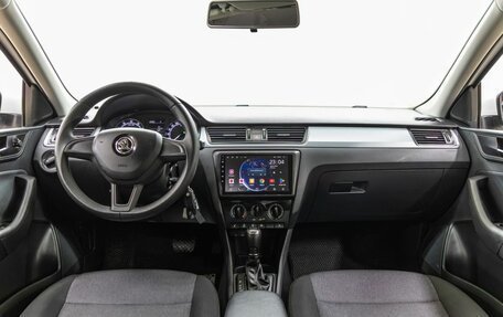 Skoda Rapid I, 2017 год, 1 348 000 рублей, 13 фотография