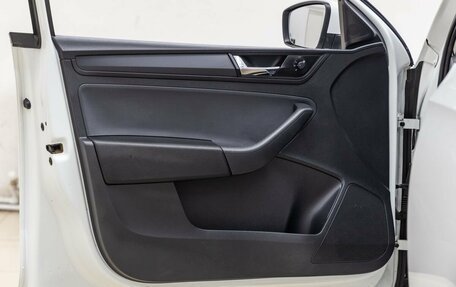 Skoda Rapid I, 2017 год, 1 348 000 рублей, 23 фотография