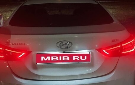 Hyundai Elantra V, 2015 год, 1 500 000 рублей, 3 фотография