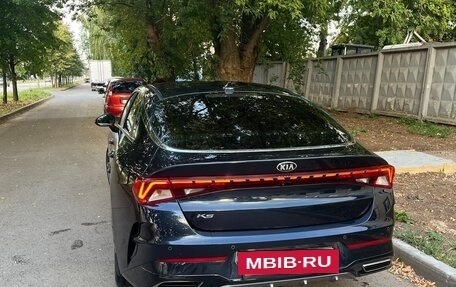 KIA K5, 2021 год, 2 600 000 рублей, 18 фотография