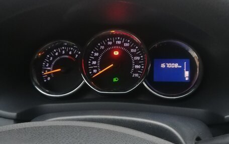 Renault Sandero II рестайлинг, 2015 год, 700 000 рублей, 4 фотография