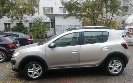 Renault Sandero II рестайлинг, 2015 год, 700 000 рублей, 7 фотография