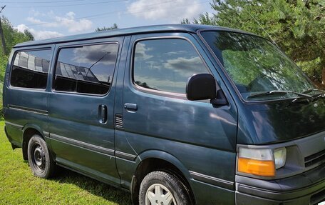 Toyota HiAce H100, 1998 год, 850 000 рублей, 3 фотография