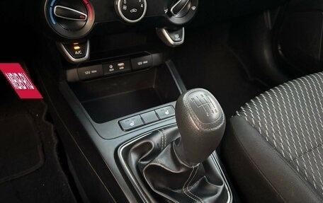 KIA Rio IV, 2017 год, 1 160 000 рублей, 18 фотография