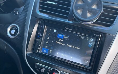 Hyundai Solaris II рестайлинг, 2011 год, 500 000 рублей, 7 фотография