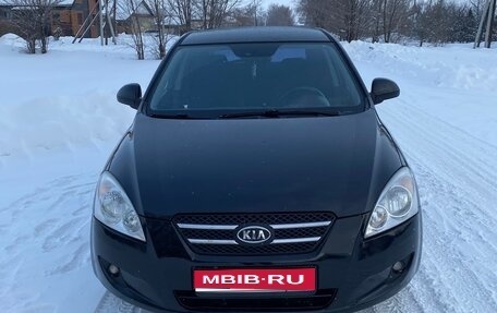 KIA cee'd I рестайлинг, 2008 год, 530 000 рублей, 1 фотография