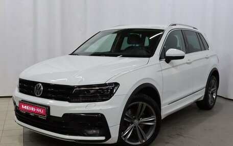 Volkswagen Tiguan II, 2018 год, 2 990 000 рублей, 1 фотография