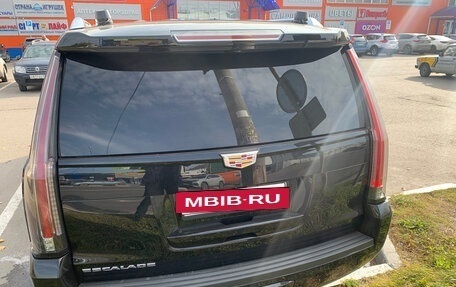 Cadillac Escalade IV, 2019 год, 5 000 000 рублей, 3 фотография