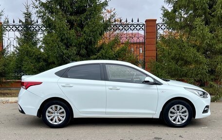 Hyundai Solaris II рестайлинг, 2018 год, 1 150 000 рублей, 5 фотография