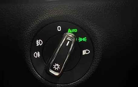 Skoda Superb III рестайлинг, 2022 год, 2 300 000 рублей, 14 фотография