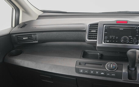 Honda Freed I, 2009 год, 999 000 рублей, 13 фотография