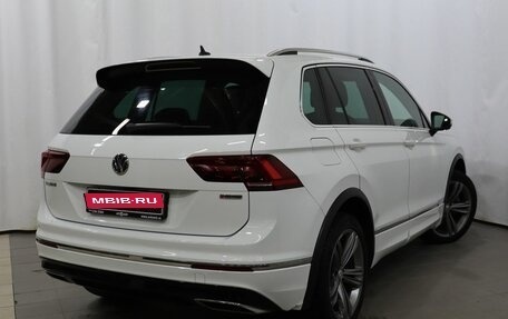Volkswagen Tiguan II, 2018 год, 2 990 000 рублей, 4 фотография