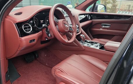 Bentley Bentayga I, 2024 год, 23 500 000 рублей, 10 фотография