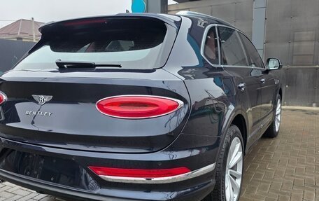 Bentley Bentayga I, 2024 год, 23 500 000 рублей, 28 фотография