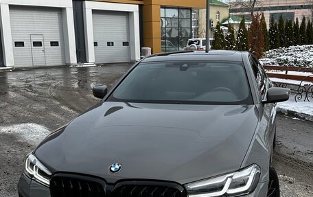 BMW 5 серия, 2020 год, 4 900 000 рублей, 3 фотография
