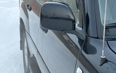 Toyota Land Cruiser 100 рестайлинг 2, 2004 год, 2 700 000 рублей, 8 фотография