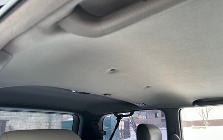 Toyota Land Cruiser 100 рестайлинг 2, 2004 год, 2 700 000 рублей, 18 фотография