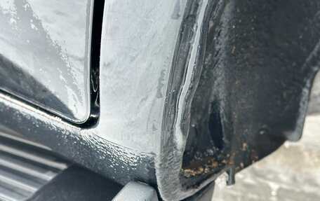 Toyota Land Cruiser 100 рестайлинг 2, 2004 год, 2 700 000 рублей, 14 фотография